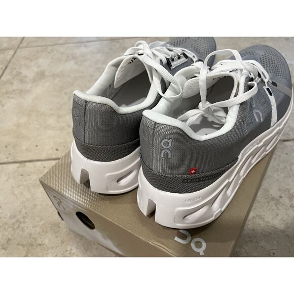 ON Cloud Men's Cloudeclipse White Alloy Gray Running Cloud Cushioned Sneakers 10 - Picture 3 of 8